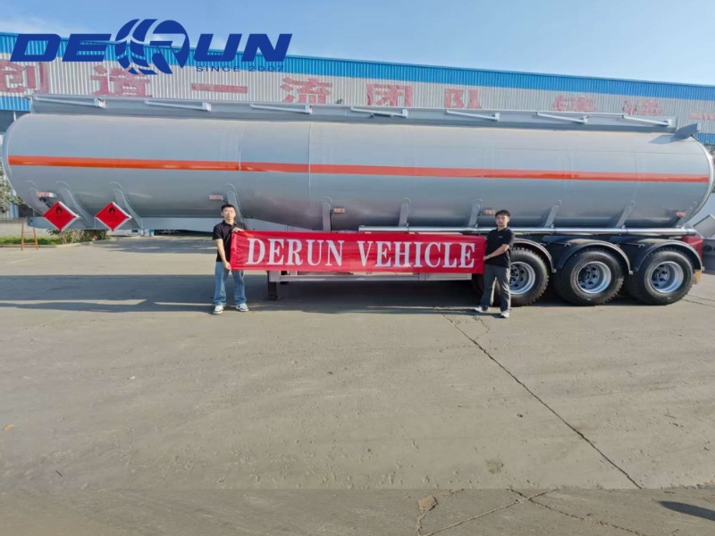 Derun Hiru ardatz Oil Oil Tank Semi Trailer Argentinara bidali da